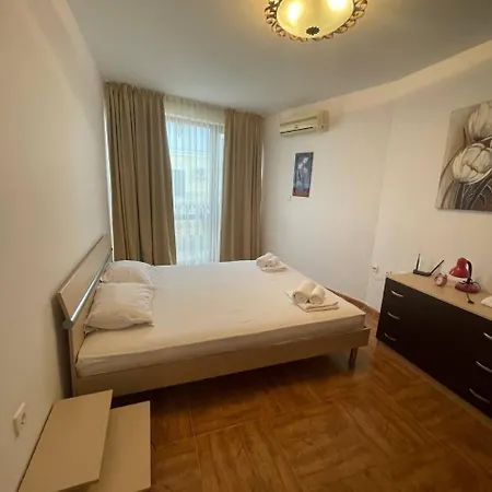 Royal Bay 2, D شقة
